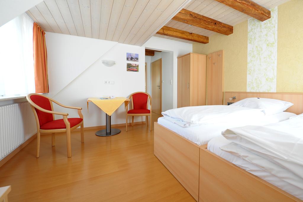 Gasthof Zum Lamm Gomadingen Quarto foto